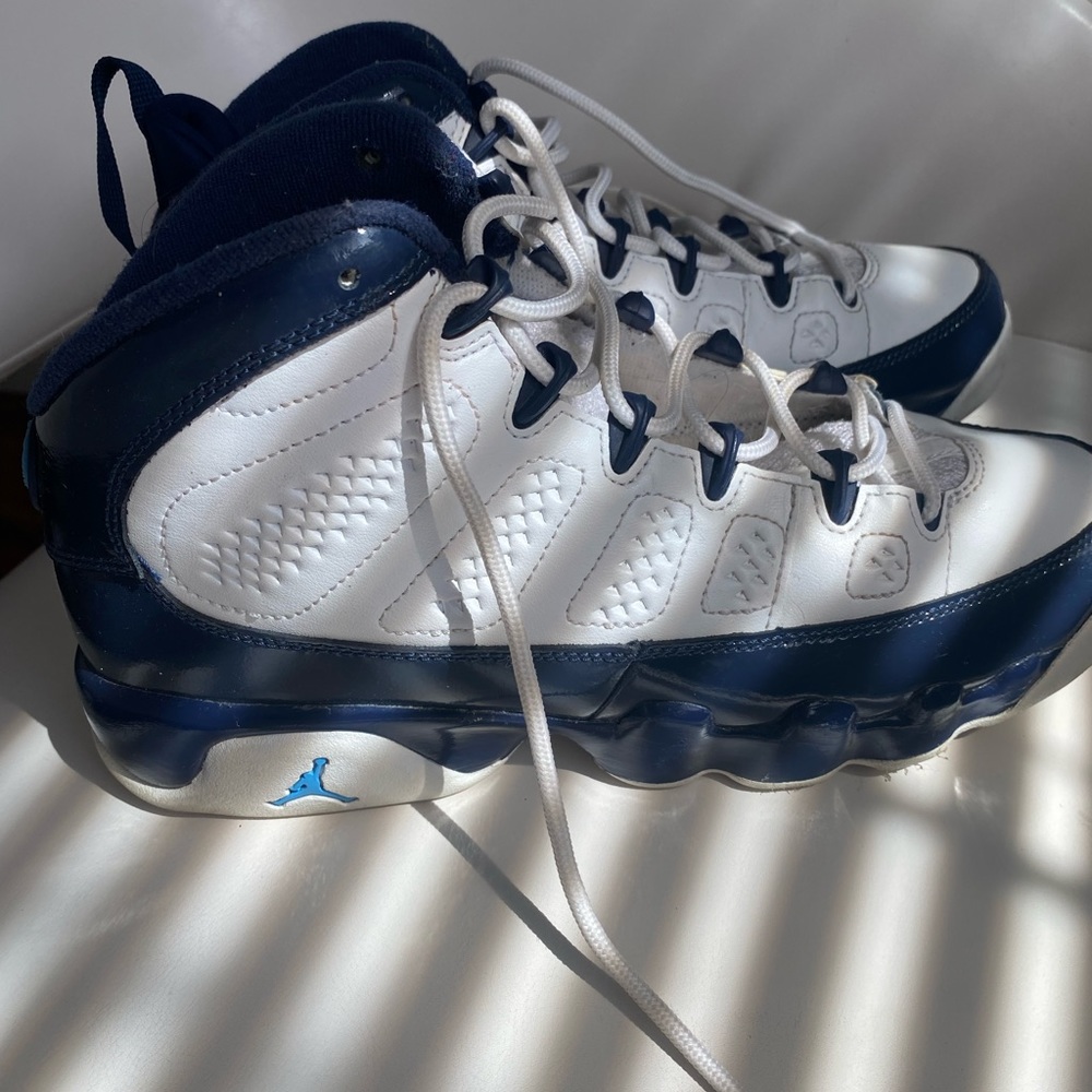 Air Jordan 9 University Blue